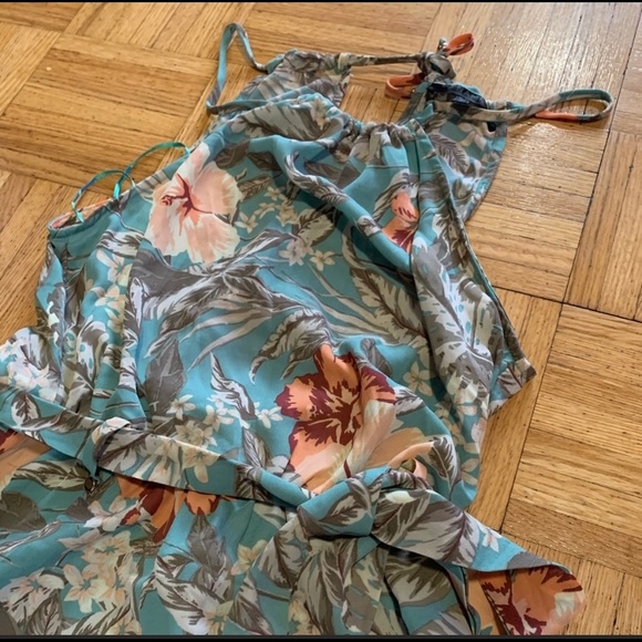 NWOT Dynamite Floral Halter Dress - Picture 2 of 3
